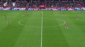 LPL最穷战队取得全球首胜！骑共享单车打比赛，真的太励志了